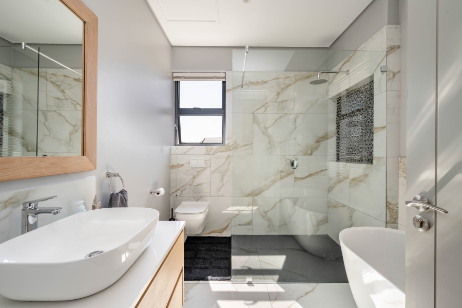 4 Bedroom Property for Sale in Brackenridge Western Cape